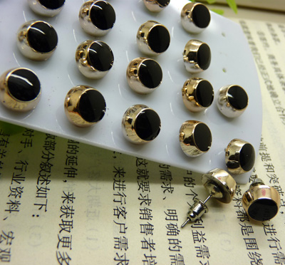 性感小复古 超值小耳钉	