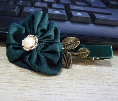 百搭时尚盘发边夹刘海夹